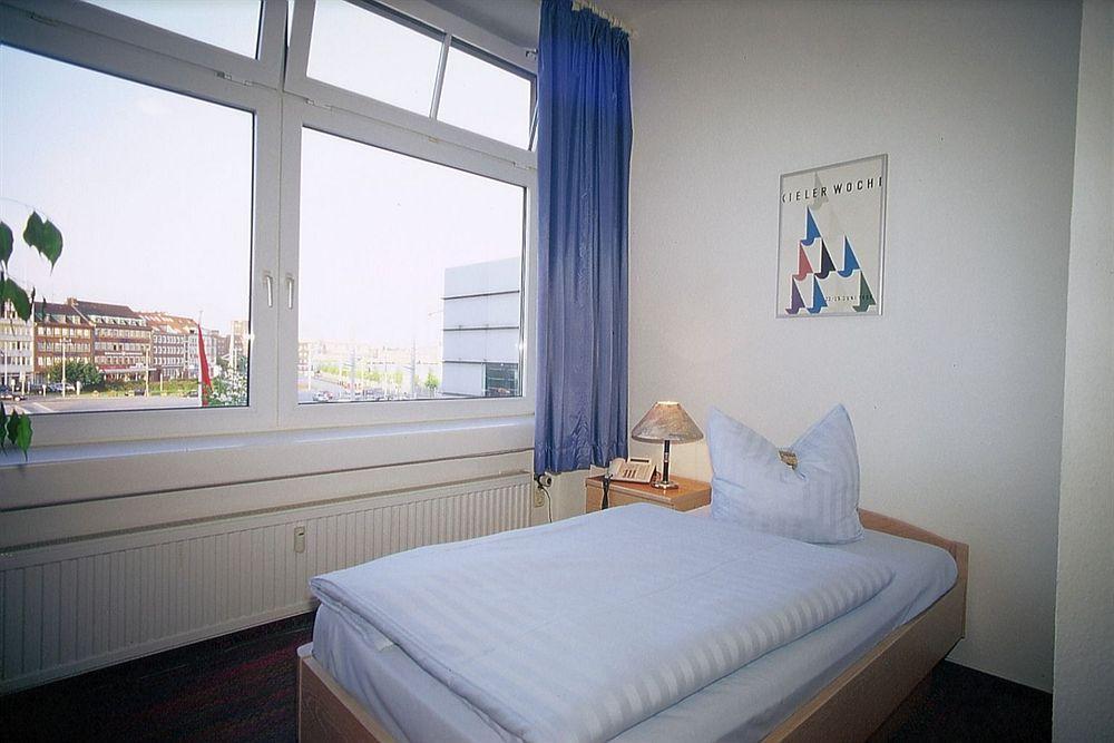 Hotel Am Schwedenkai Kiel Eksteriør bilde